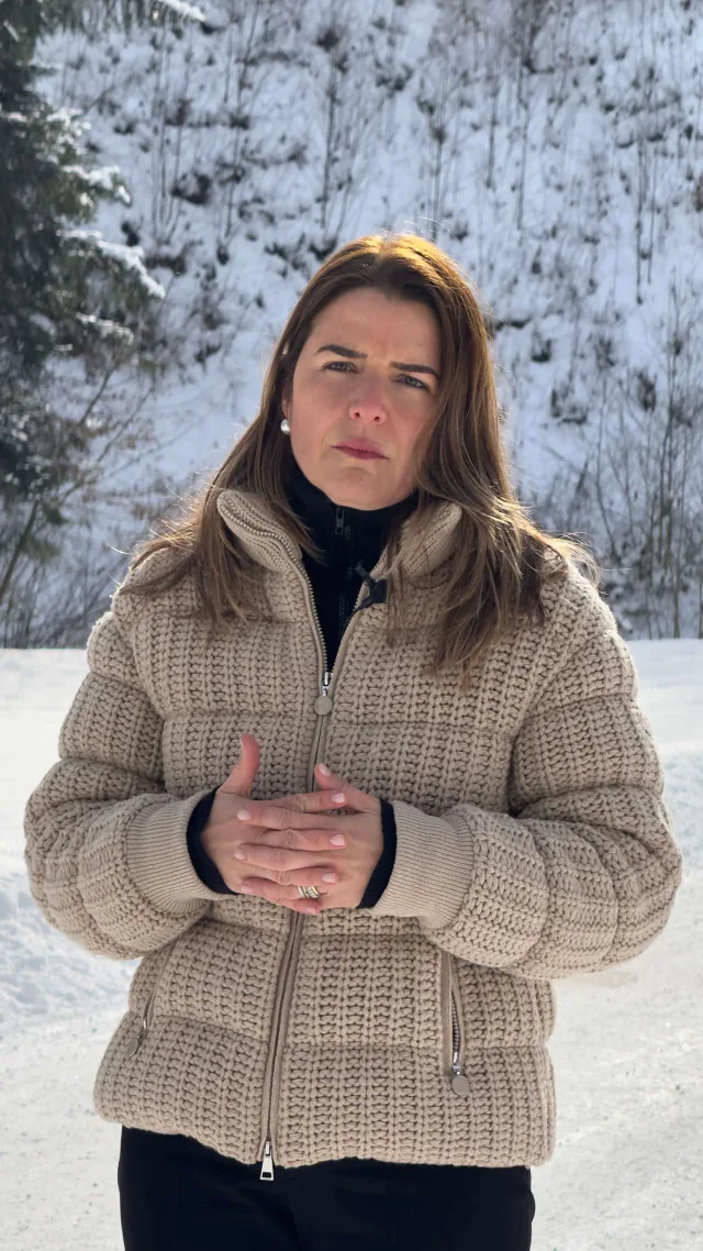 Andreza Araújo durante una grabación en la nieve